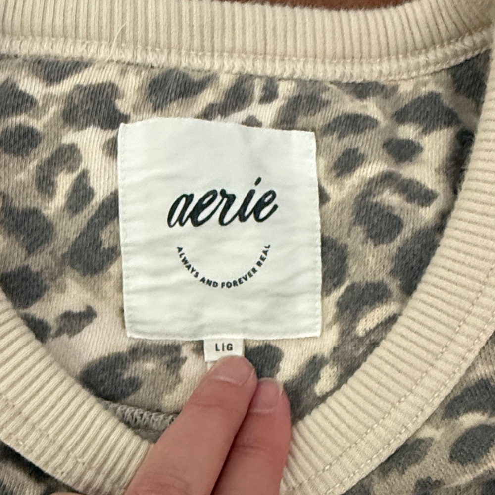 aerie “Cake Batter” Leopard Print Crewneck Sweatshirt size Large - Picture 2 of 4